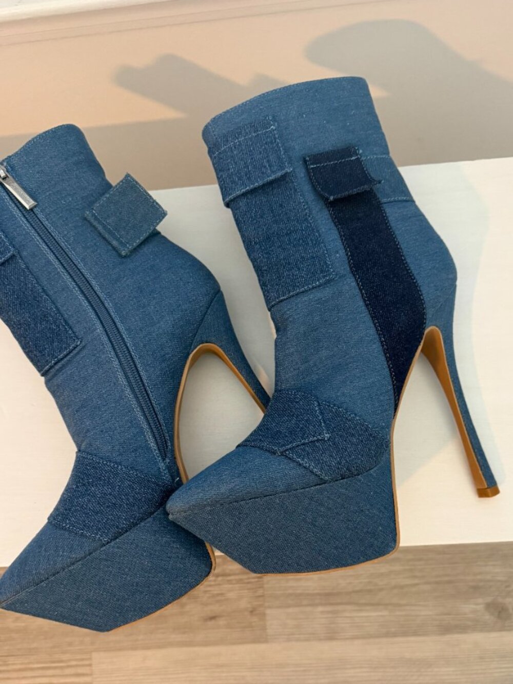 Cape Robbin "Kinder" Denim Patchwork Platform Ankle Boots - Brand New - - Picture 3 of 3